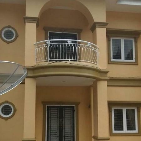 Villa Brastagi Resort Jalan Mimpin Tua Blok C No. 41 Berastagi Exteriör bild